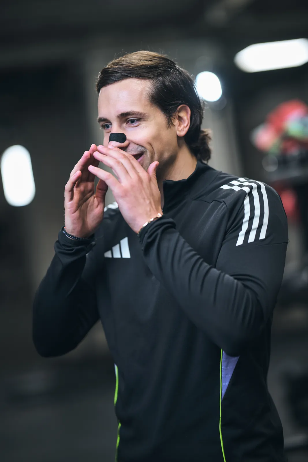 LIMITLESSS flasteri za nos